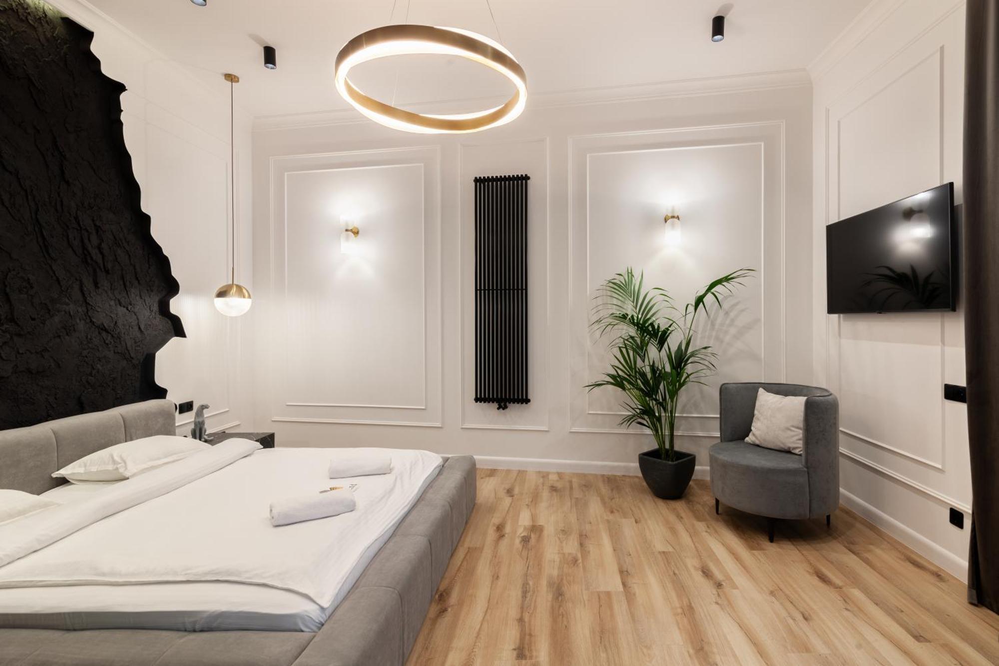 Leogrand Apartments On Franka 35 Lviv Exterior foto
